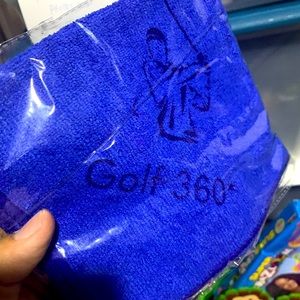 bag towel new 
With small hook  2 pc